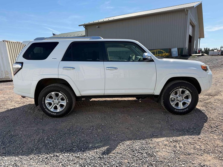 2015-toyota-4-runner-image-6