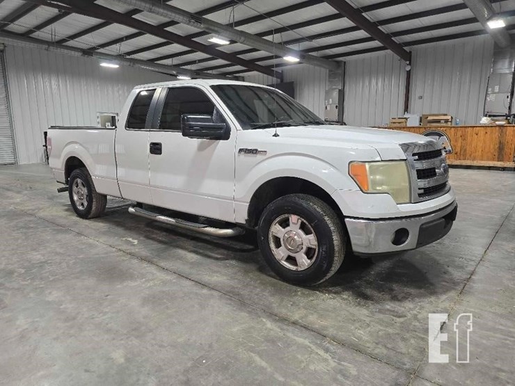 2013-ford-f150-xlt-image-2