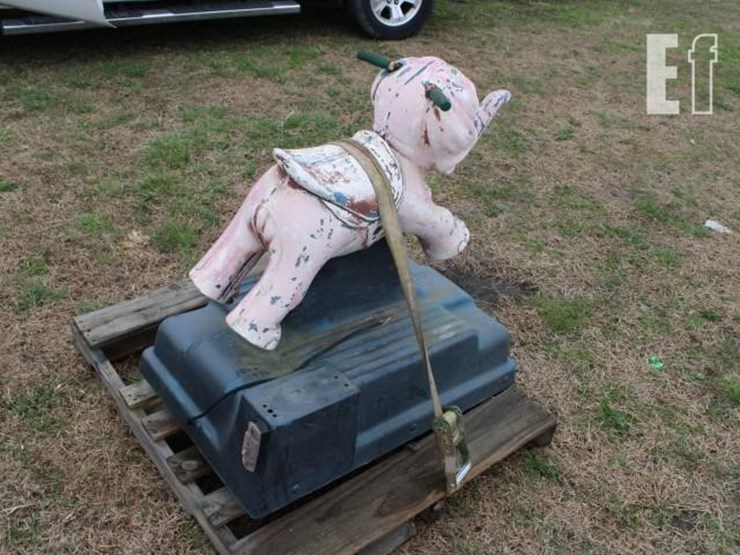 #1103-elephant-coin-op-machine-no-mechanism-needs-image-4