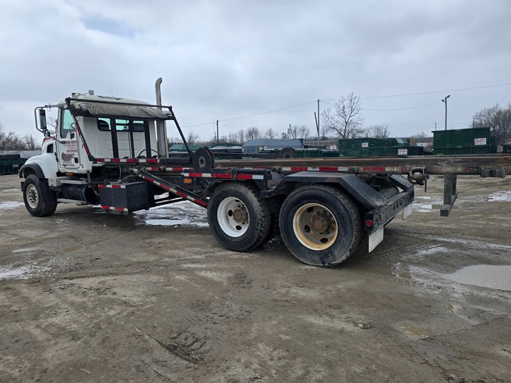 #22591-•-2007-mack-cv713-granite-roll-off-truck-image-6