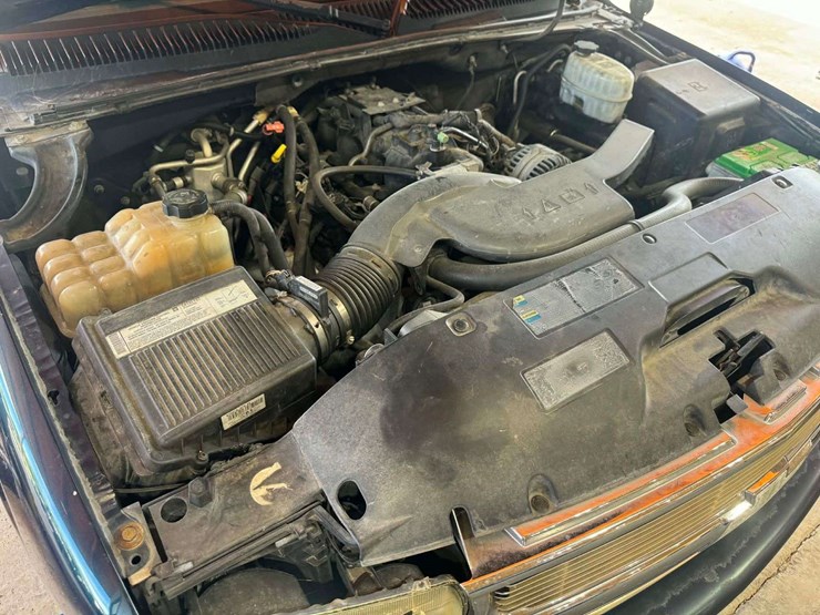 2005-chevrolet-tahoe-image-24