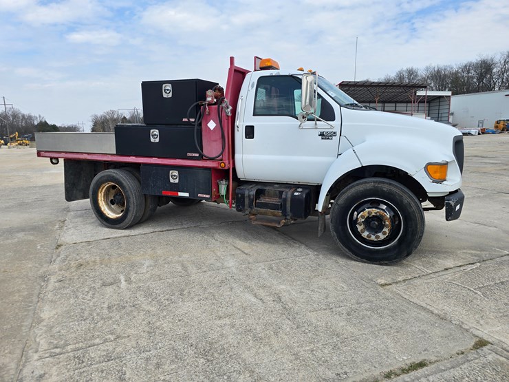 2000-ford-2000-image-14