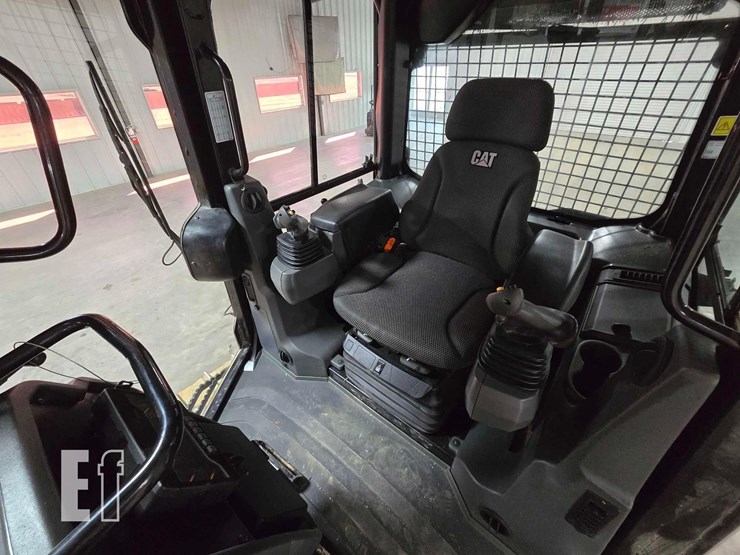 2022-caterpillar-d3-image-15