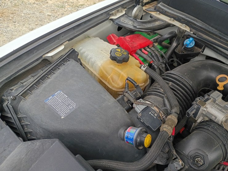 2013-chevrolet-2500-image-24