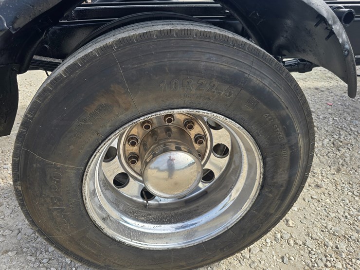 2004-ford-f650-image-88