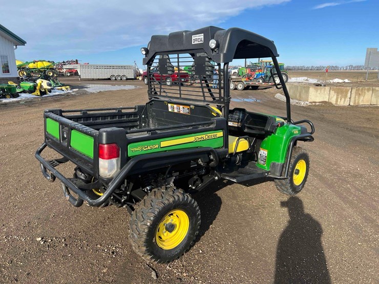 2015-john-deere-gator-image-5