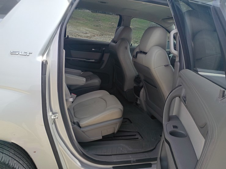 2017-gmc-acadia-image-58