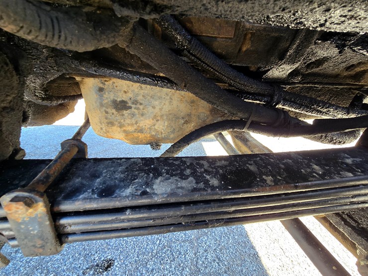 2001-mack-rd688s-image-42