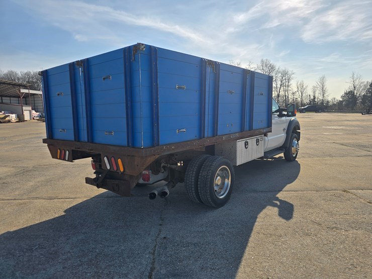 2016-ford-f550-image-11