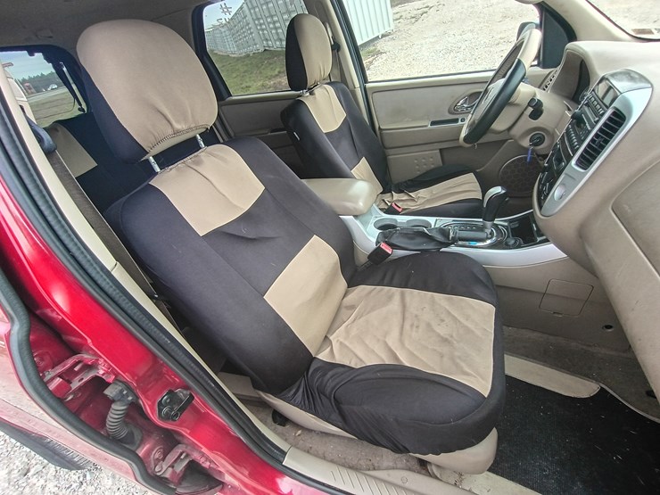 2005-mercury-mariner-image-35