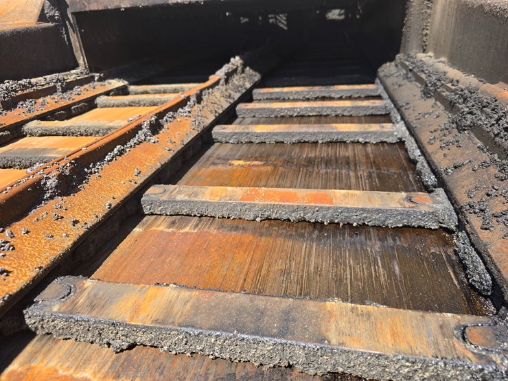 2006-caterpillar-ap-1000d-image-43