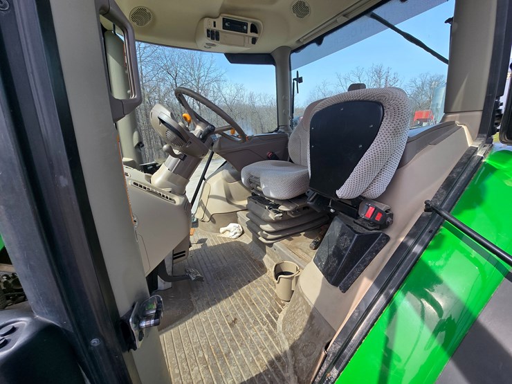 john-deere-6125r-image-54