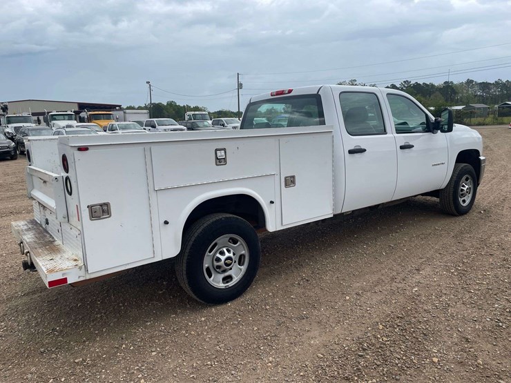 2014-chevrolet-silverado-2500-image-3