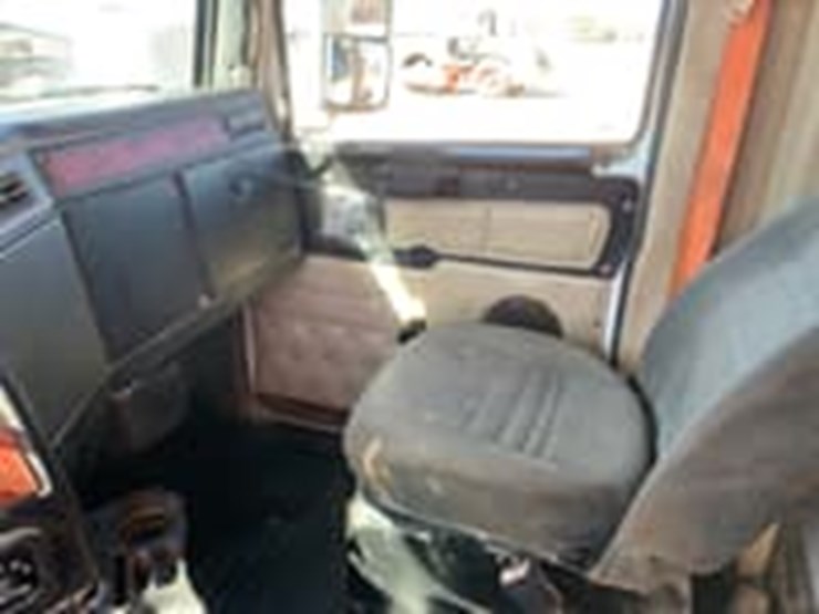 2012-western-star-4900-image-2