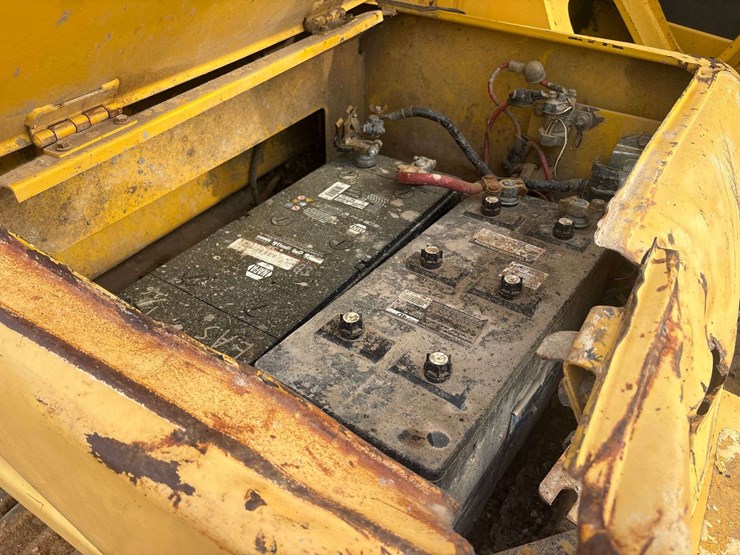komatsu-pc200-image-20