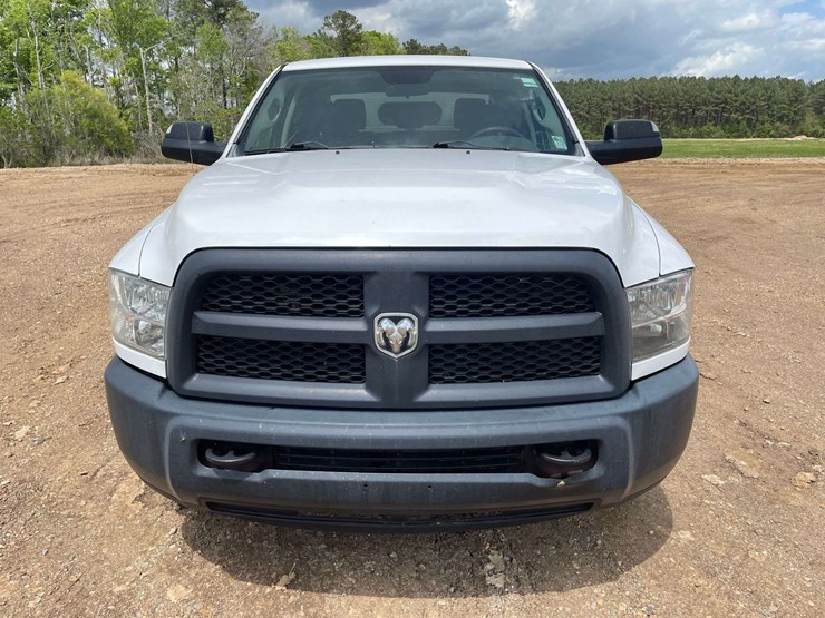 2015-dodge-ram-2500-image-5