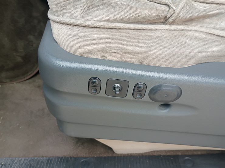 1992-ford-e150-image-34