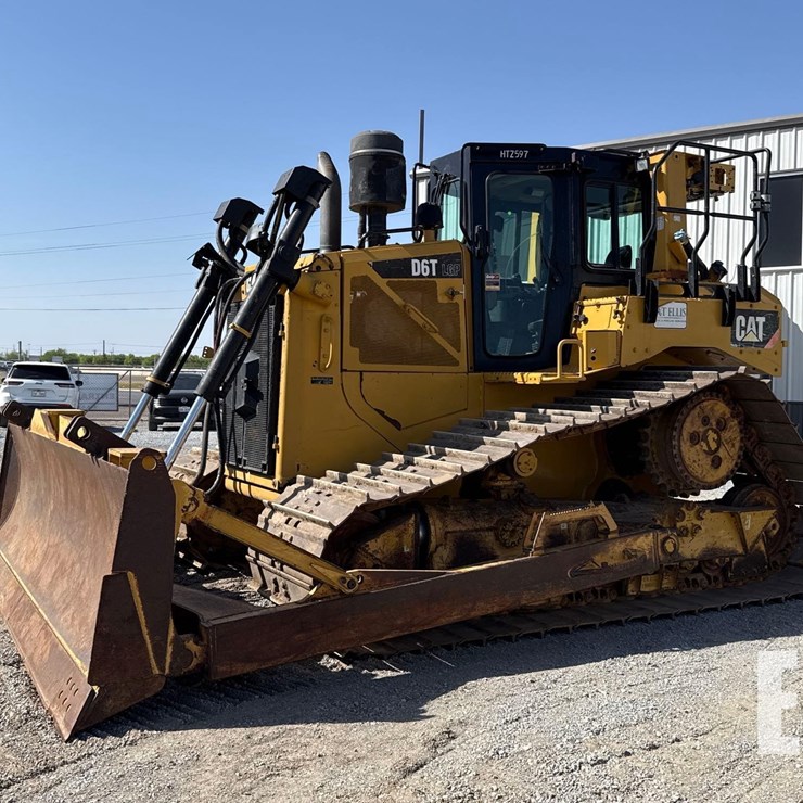 2016 CATERPILLAR D6T LGP