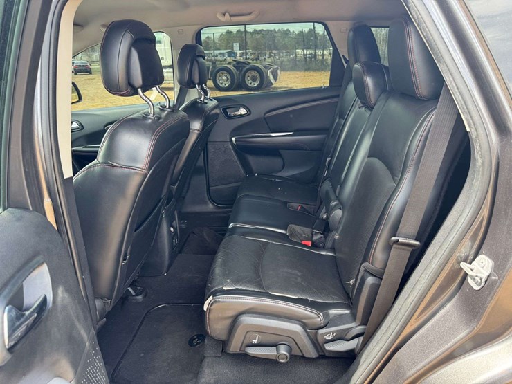 2015-dodge-journey-r/t-image-17