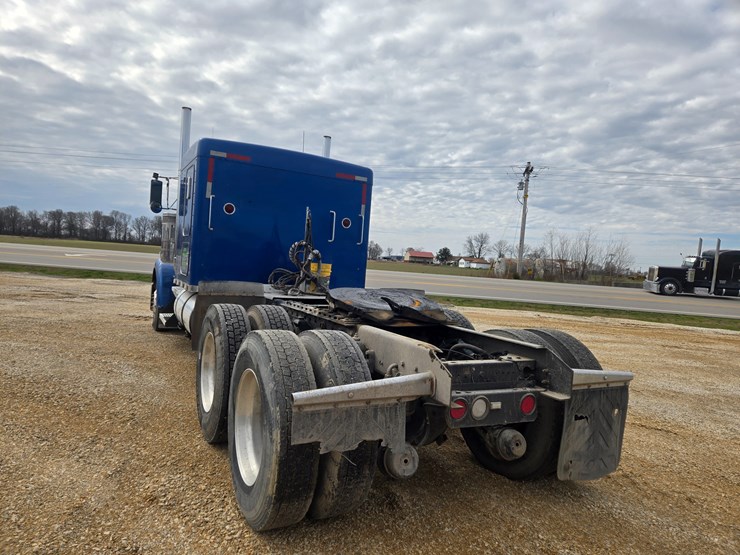 1999-kenworth-w900-image-14