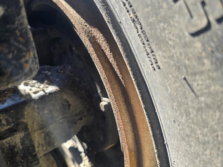 2001-sterling-l9500-image-48