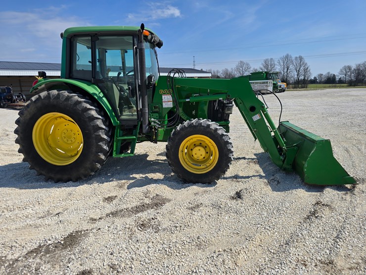 2002-john-deere-6220-image-14
