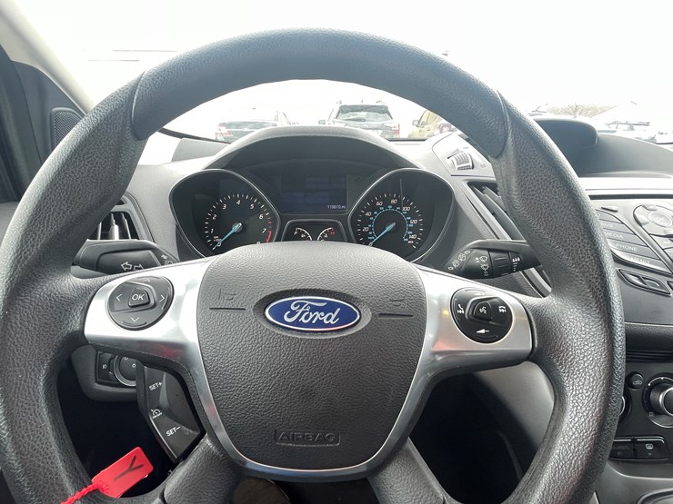 2015-ford-escape-image-54