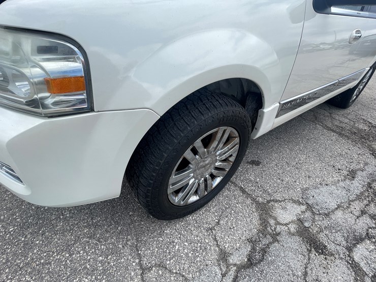 2008-lincoln-navigator-image-7