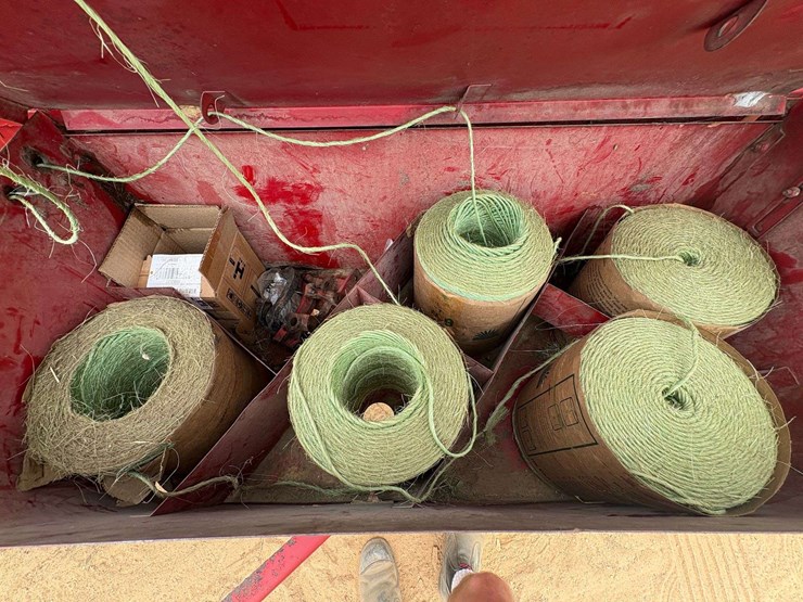 new-holland-326-image-20