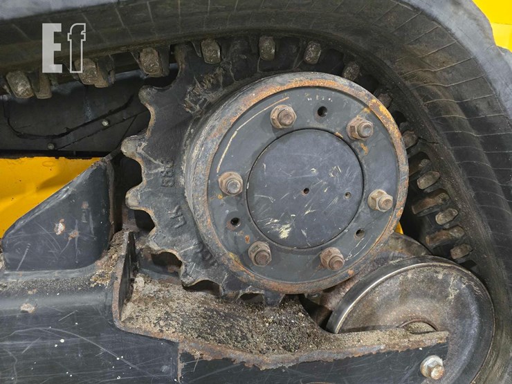 2021-jcb-3ts-8t-image-24