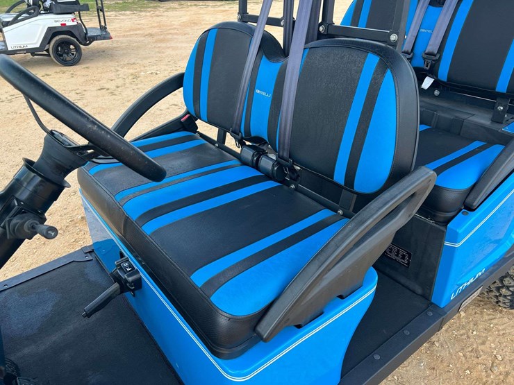 2023-bintelli-6-seater-electric-golf-cart-w/-on-board-charger-(186-miles-showing)-image-10