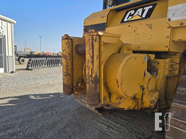 2006-caterpillar-d6r-xl-iii-image-31