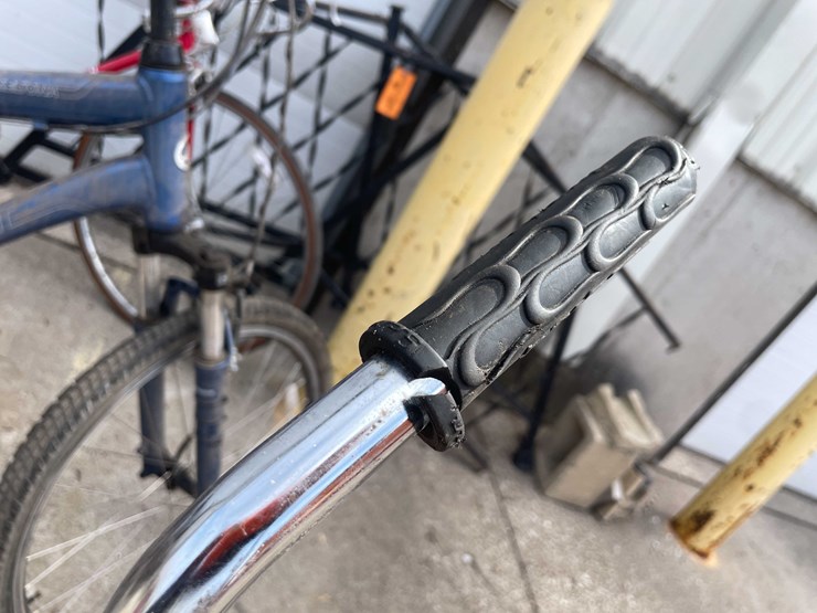 #7069-•-schwinn-scooter-(o4)-image-10