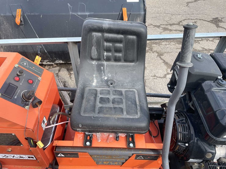 #7057-•-unused-ride-on-concrete-trowel-(o9)-image-9