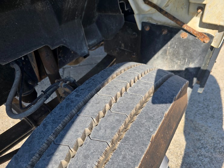 #22520-•-2002-gmc-c7500-dump-truck-image-26