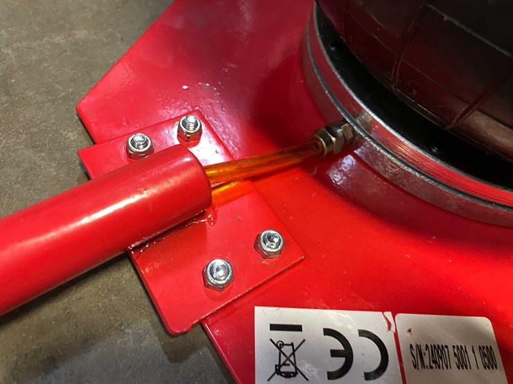 #2445-•-pneumatic-3-ton-lift-capacity-air-jack-(pr12)-image-4