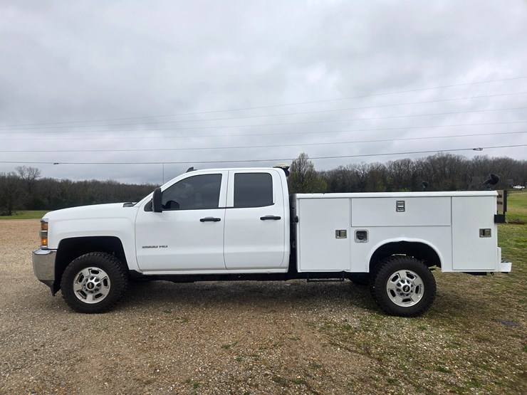 2019-chevrolet-silverado-2500-image-8