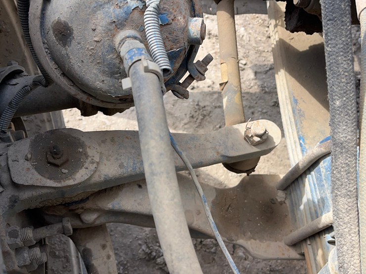 2004-kenworth-w900-image-58