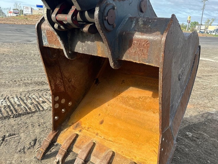 2019-deere-345g-lc-image-14