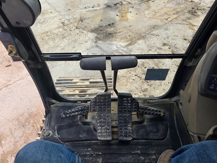 2007-deere-350d-lc-image-78