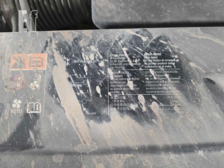 2015-chevrolet-silverado-1500-image-18