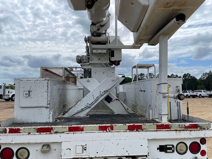 2008-international-durastar-4300-image-15