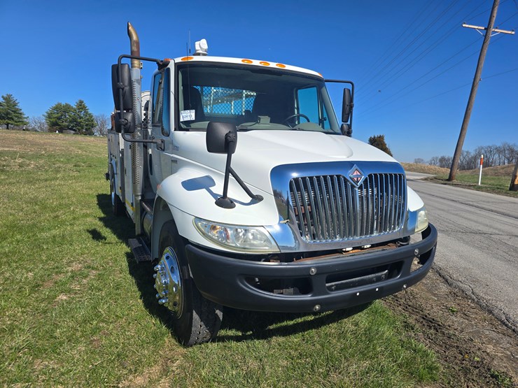 2008-international-durastar-4300-image-21