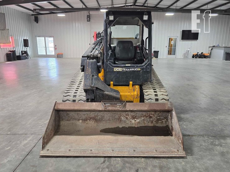 2020-jcb-3ts-8t-image-7