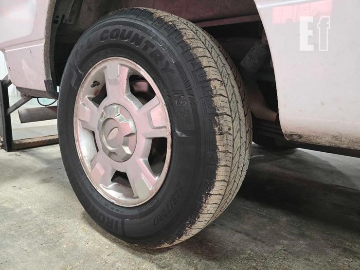 2013-ford-f150-xlt-image-30