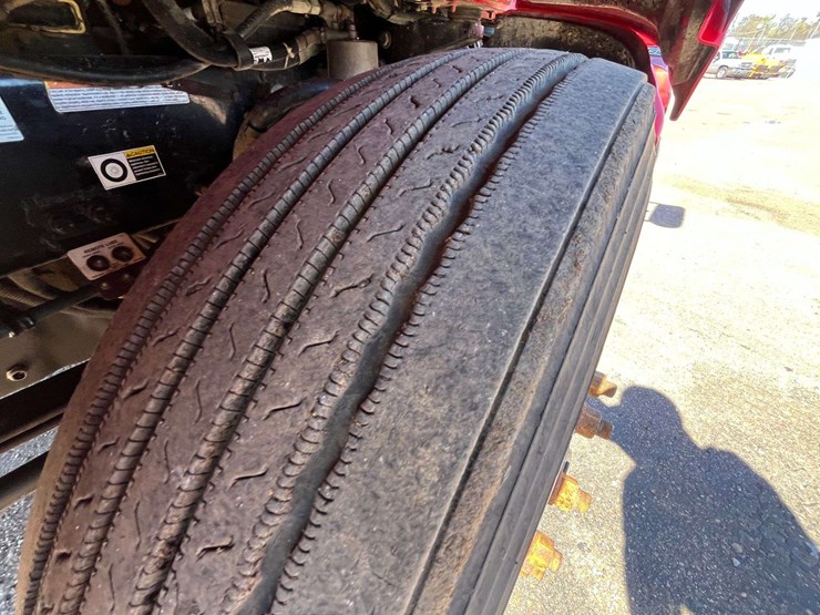 2012-peterbilt-386-image-32