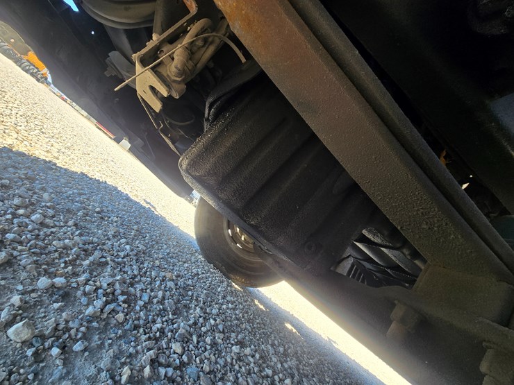 2014-freightliner-cascadia-125-image-39