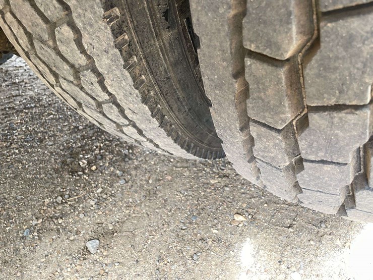 2008-international-durastar-4300-image-22