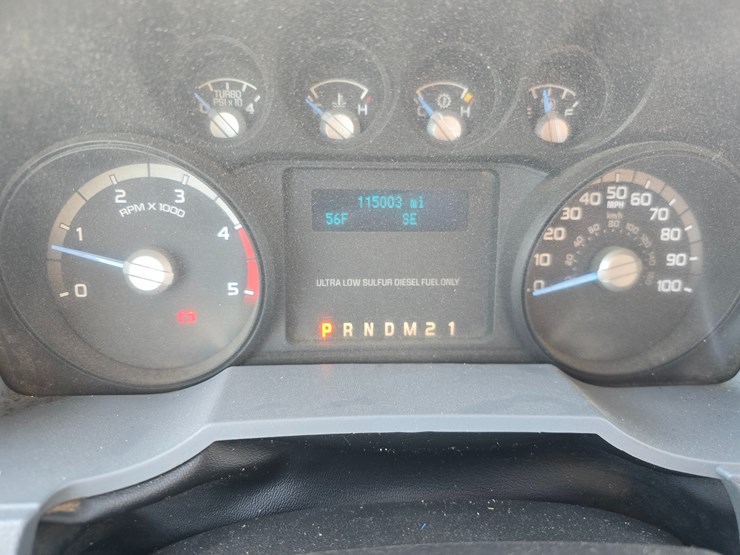 2016-ford-f550-image-41