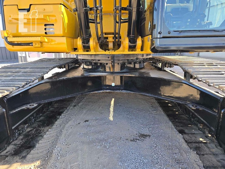 2017-caterpillar-326fl-image-27